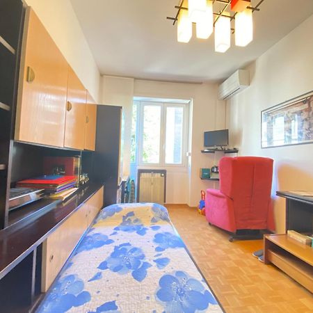 Beada Home, A Pochi Passi Dal Centro Storico Milano E Navigli, Con Fermata Metropolitana Sotto Casa Dış mekan fotoğraf